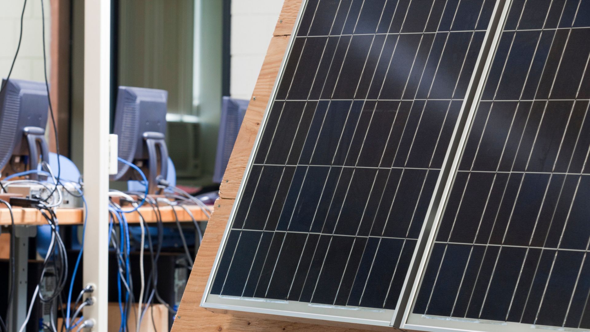 spin-flip solar cell efficiency breakthrough