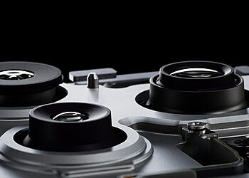 iPhone 18 Pro dummy units showing thicker camera design