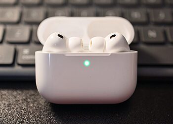 Apple Camera AirPods rumor with Visual Intelligence features
